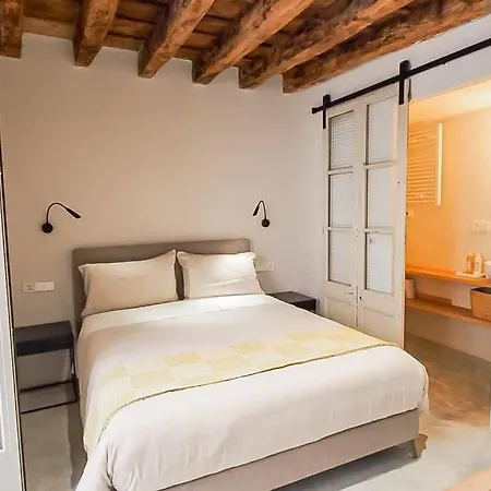 Velo Vern 1 Beautiful New 2 Bed Ensuite Apartamento Girona